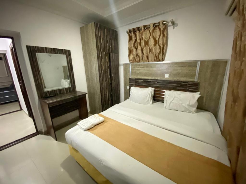 Palazzo Hotel 4*
